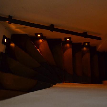 Chic City Rooms 锡吉什瓦拉 外观 照片