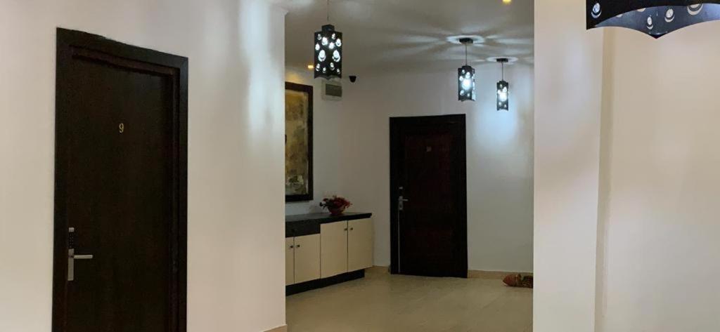 Chic City Rooms 锡吉什瓦拉 外观 照片