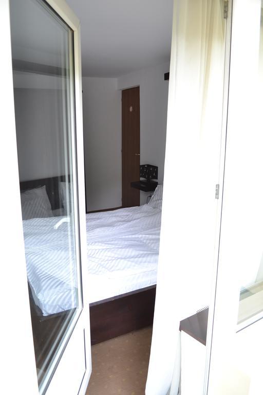 Chic City Rooms 锡吉什瓦拉 客房 照片